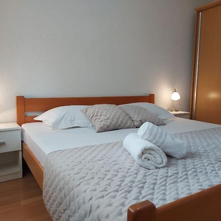 Apartments Gojevic Bol Zewnętrze zdjęcie